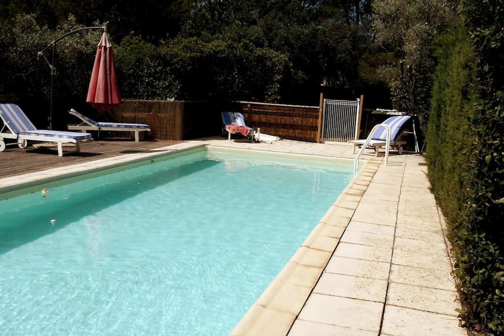הוילה ארל Les Calades - Piscine, Parc, Parking מראה חיצוני תמונה